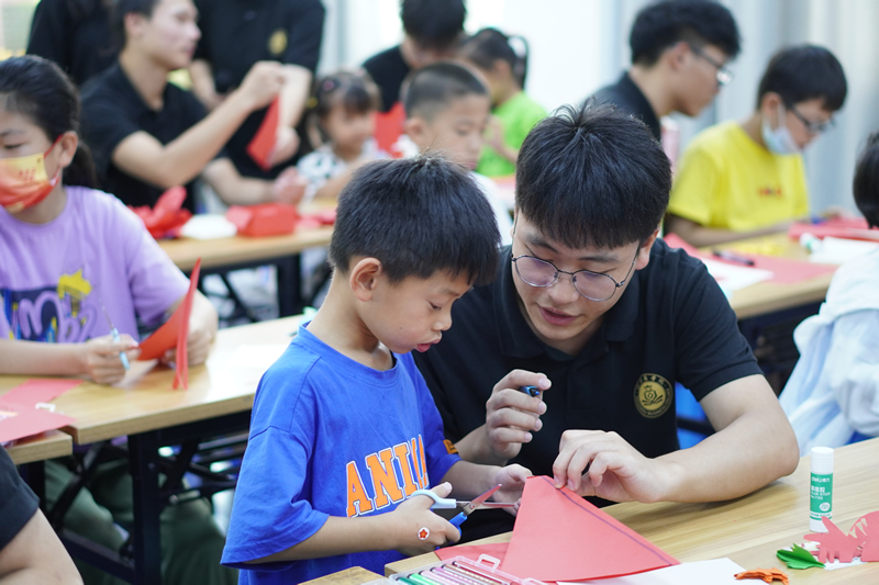 浙江在线 | 温州侨乡丽岙藏着一个“小丽学堂” 暑期校外托管为侨胞免费带娃