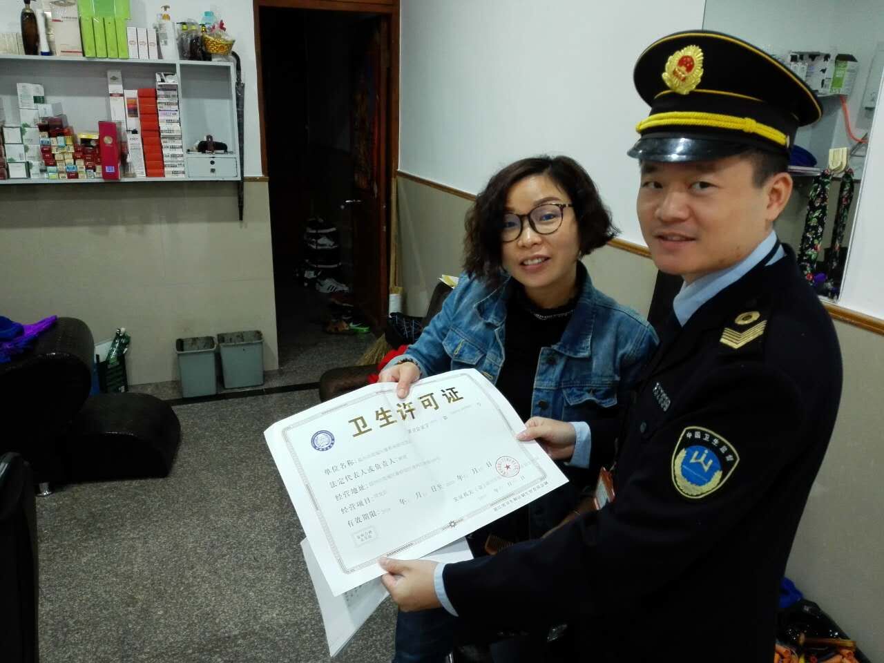 鹿城卫生监督执法上门送服务"一线便民"