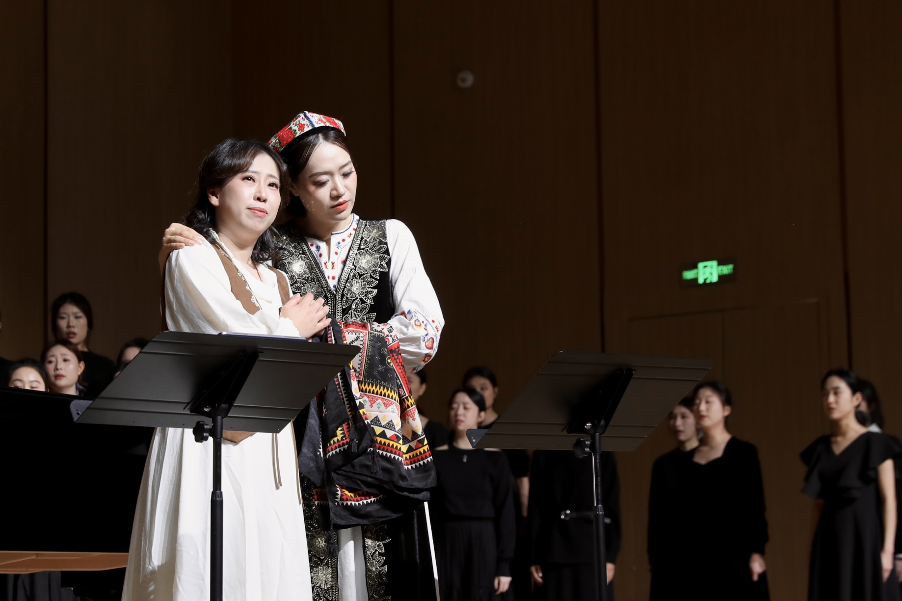 温州人自己的歌剧来了!《石榴红》音乐会首演唱哭好多人